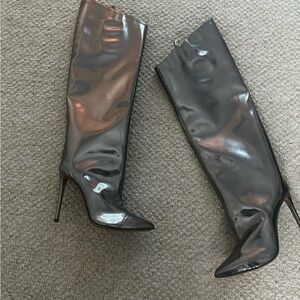 NWOT- silver boots